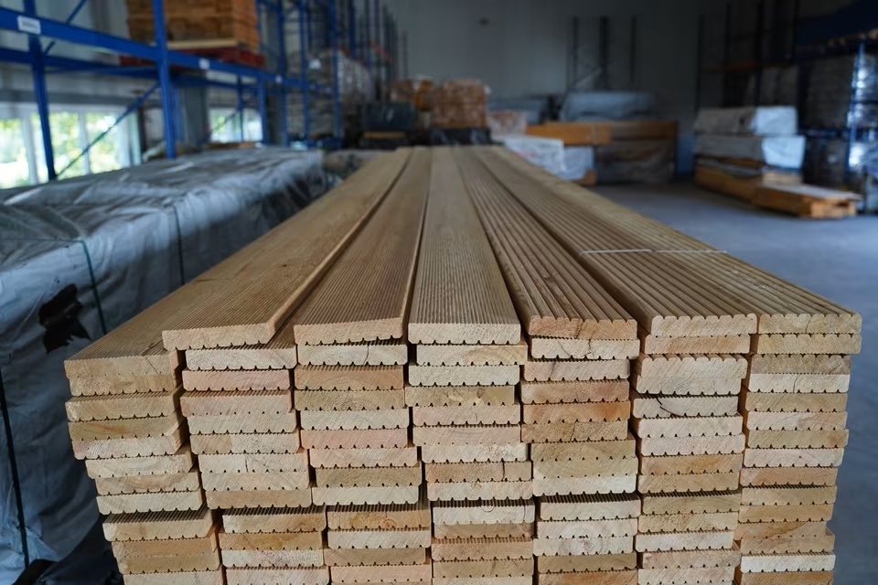 Terrassendielen Geriffelt